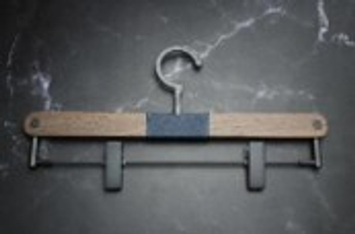 Вешалка для юбки со вставкой из кожи Орех/Брауни