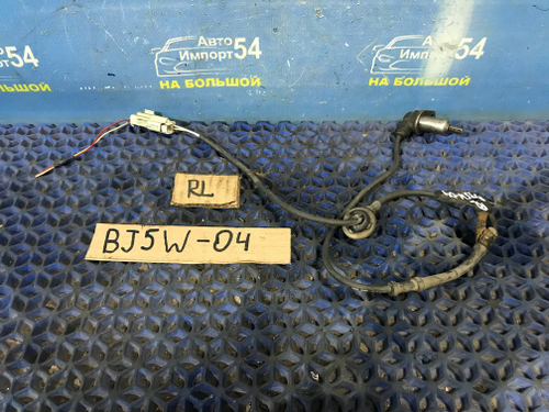 Датчик ABS задний левый MAZDA FAMILIA 1999