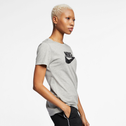 Футболка женская NIKE Sportswear Essential