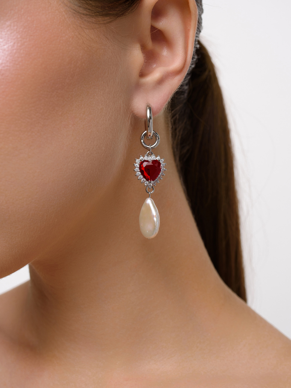 Серьги "Cross pearl red" Silver