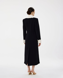 Пальто с нарядными пуговицами