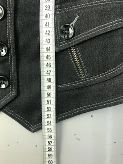 Жилетка черная 40 размер