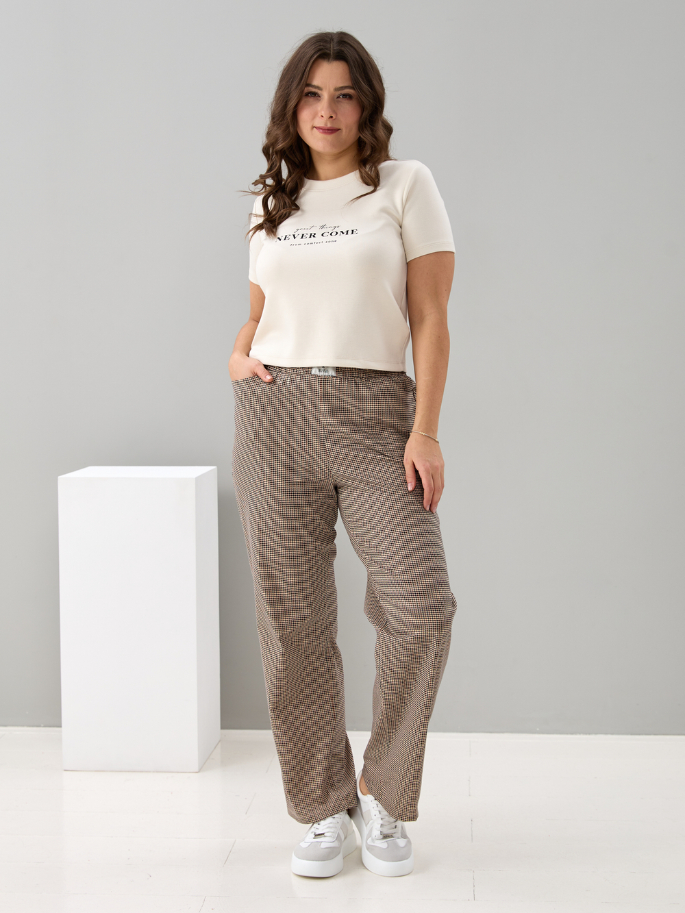 Брюки Б-18/бежевый-мелкаяклеточка