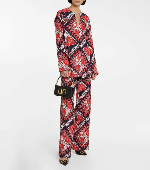 Маленькая сумка на плечо Valentino Small Locò черный