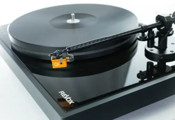 Revox T700 Studio Master Turntable Black