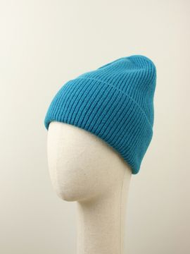 Шапка вязаная "Прогулка с корги", 100% шерсть ягнёнка, цвет марлин.