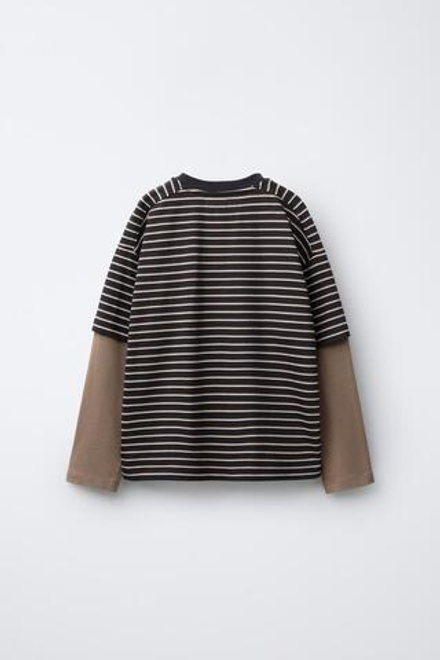 ZARA ФУТБОЛКА В ПОЛОСКУ С ДВОЙНЫМИ РУКАВАМИ, КОРИЧНЕВЫЙ