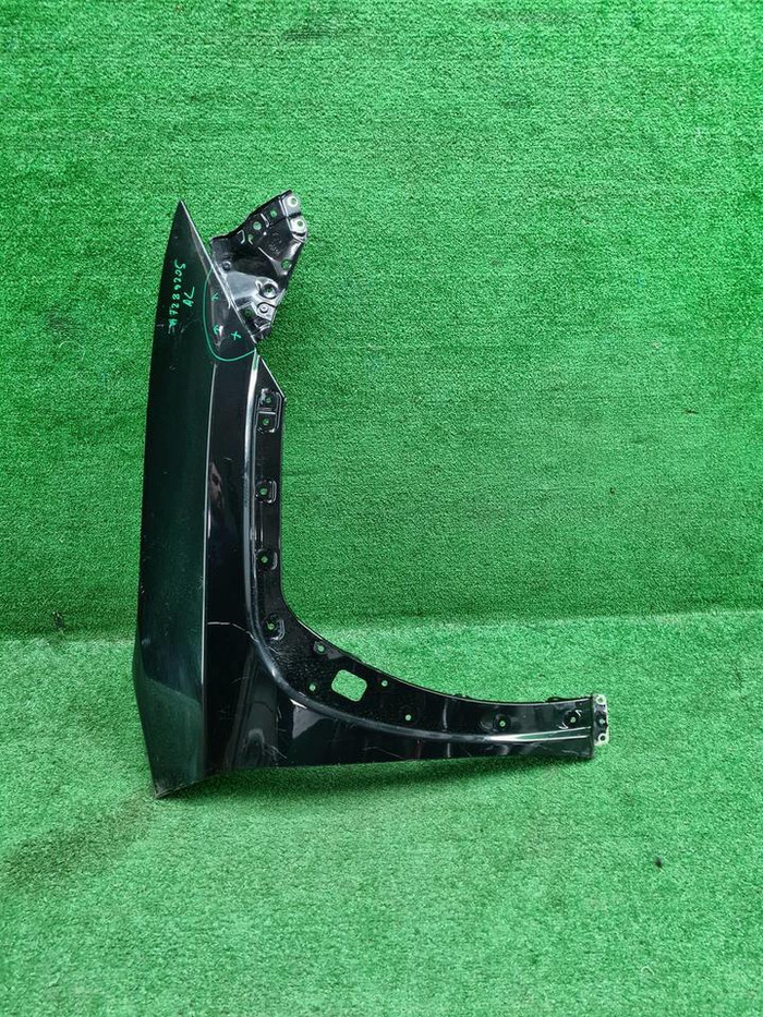 Крыло переднее правое Lexus UX (2018-н.в.)