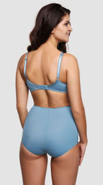 Бюстгальтер с мягкой чашкой на каркасах (Размер: 95F) (Цвет: белый)