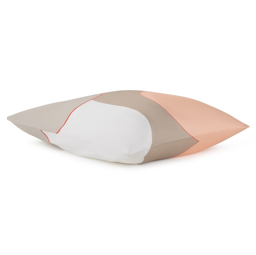 Набор из двух наволочек из сатина  бежевого цвета с авторским принтом из коллекции freak fruit, 70х70 см