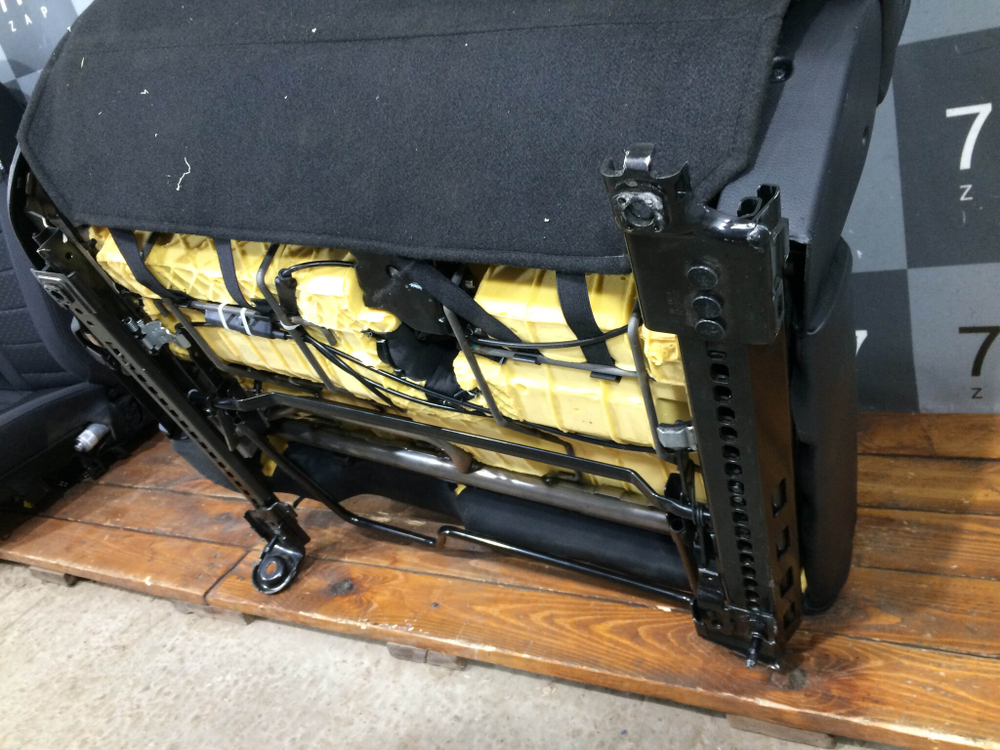 Сиденье заднее GAC GS8 1 16-нв Б/У Оригинал 6330060cad1400