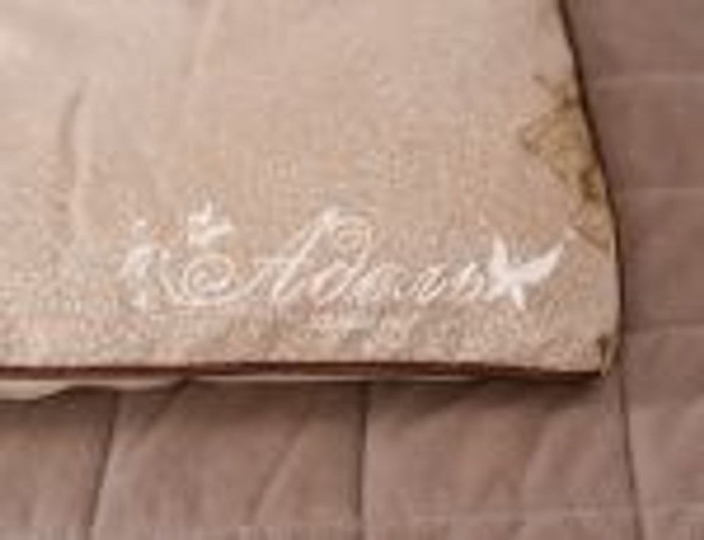 Одеяло "Верблюд" зима тик 140*205 (вес 1700гр)