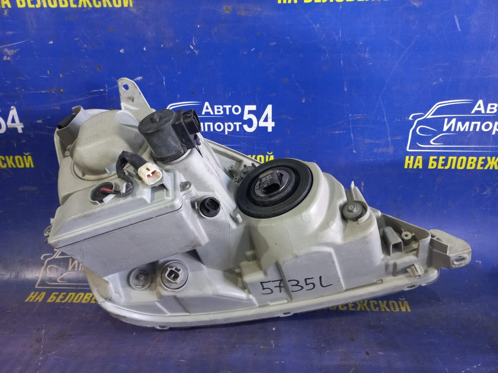 Фара передняя левая TOYOTA CELSIOR 2000-2003