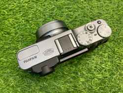 FujiFilm X20