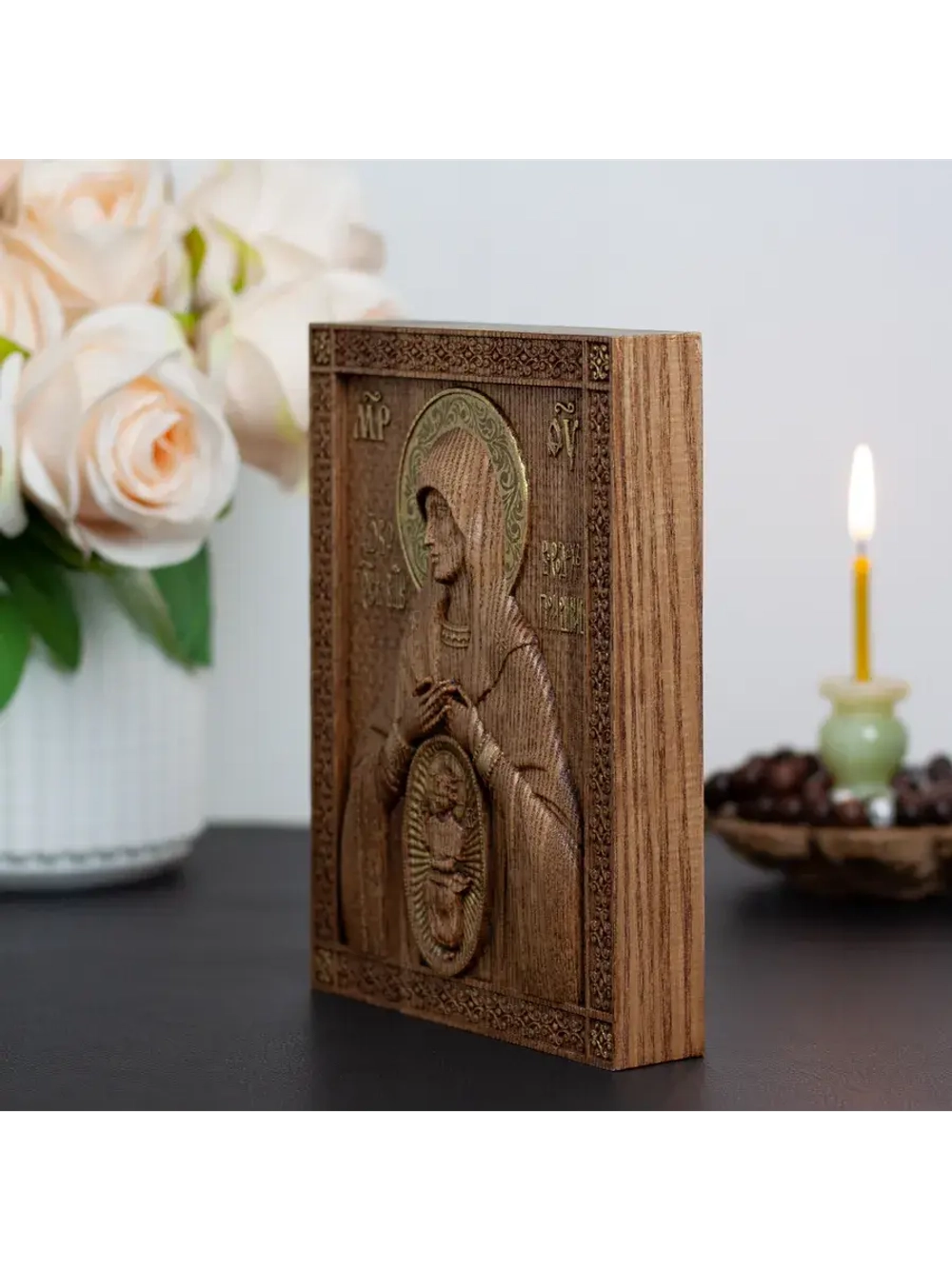 Помощница в родах икона Божией Матери, ясень