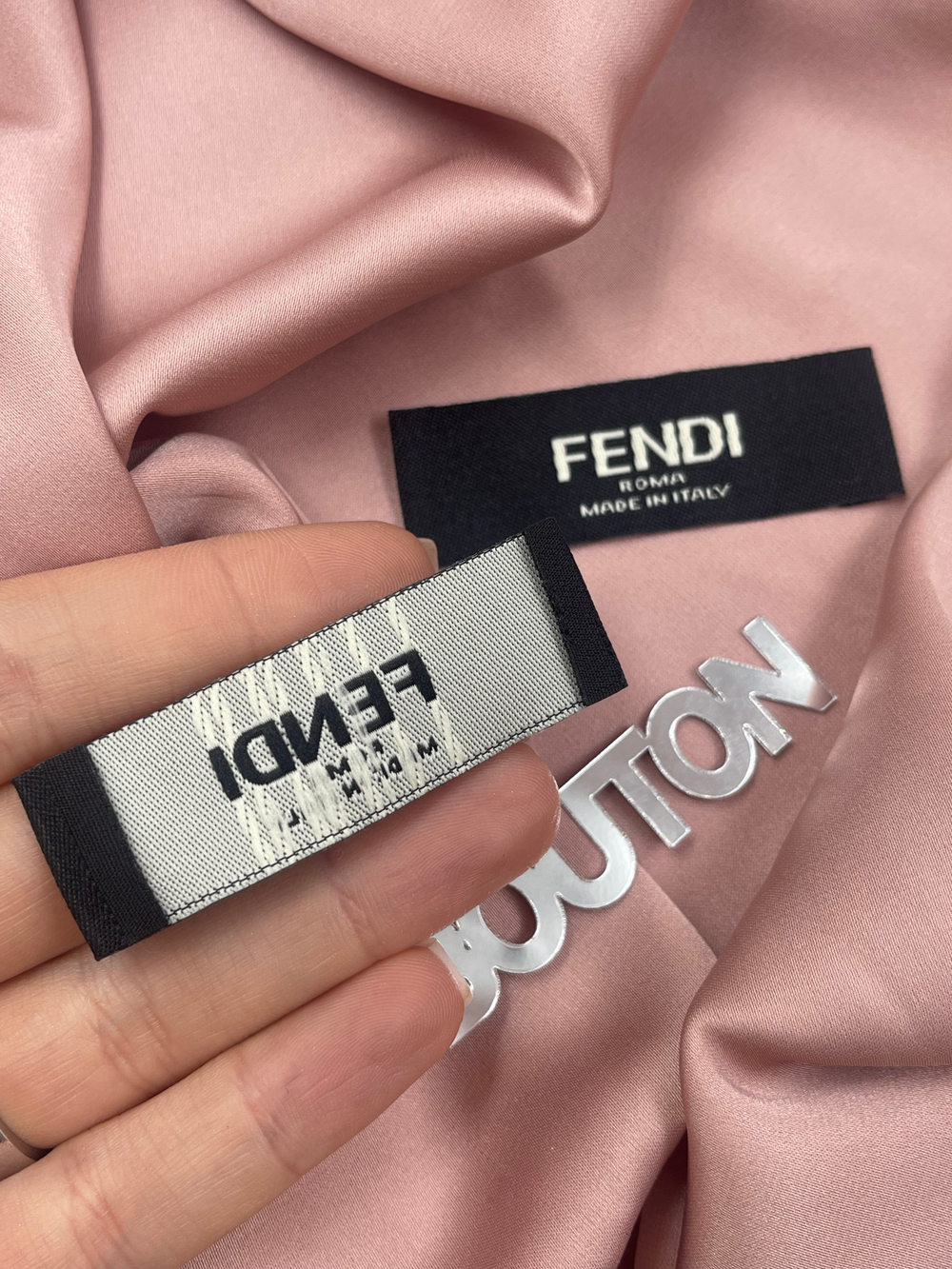 Бирка Фенд чёрная