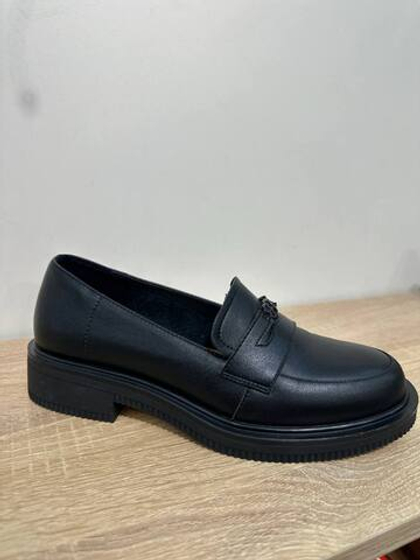 Лоферы из натуральной кожи