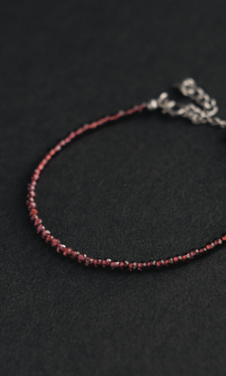 Браслет "Memo about Soulmate" из граната, на замочке серебро 925