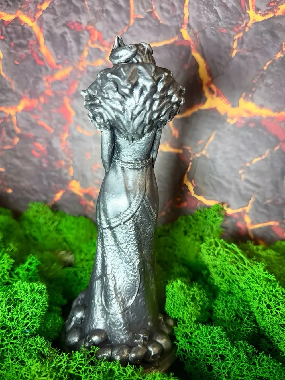 Статуэтка Хель