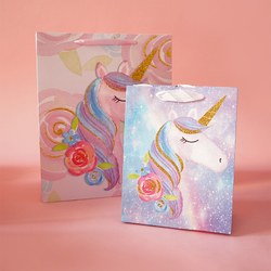 Пакет подарочный "Единорог с цветами" Сиреневый с глиттером 18*10*23 см