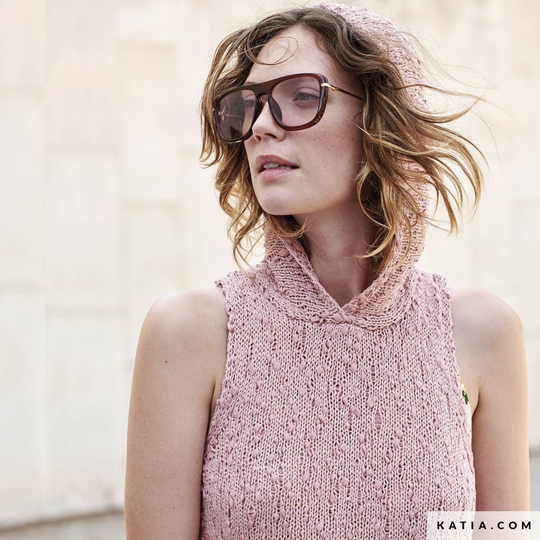 Описание Топ с капюшоном без рукавов Babilonia