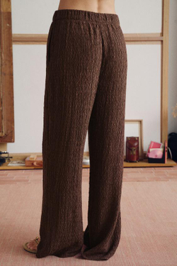 ZARA БРЮКИ С ЭФФЕКТОМ МЯТОЙ ТКАНИ, КОРИЧНЕВЫЙ