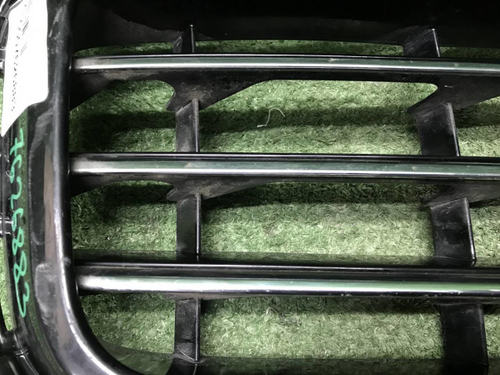 Решетка перед бампера VW Touareg 2 NF 14-18 R-Line