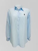 Рубашка Yi Mei Mei 1063 в полоску с черным логотипом на груди и майкой в комплекте