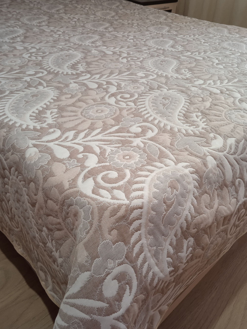 Покрывало жаккардовое двухстороннее Нежность 191-18 беж,серый 1,5 (150х200)