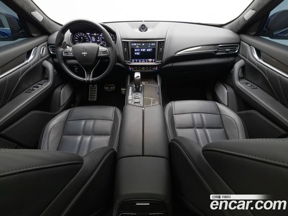 Maserati Levante 3.0 AWD 모데나 (12.2022)