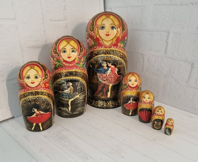 Матрешка Балет 7 мест 22см