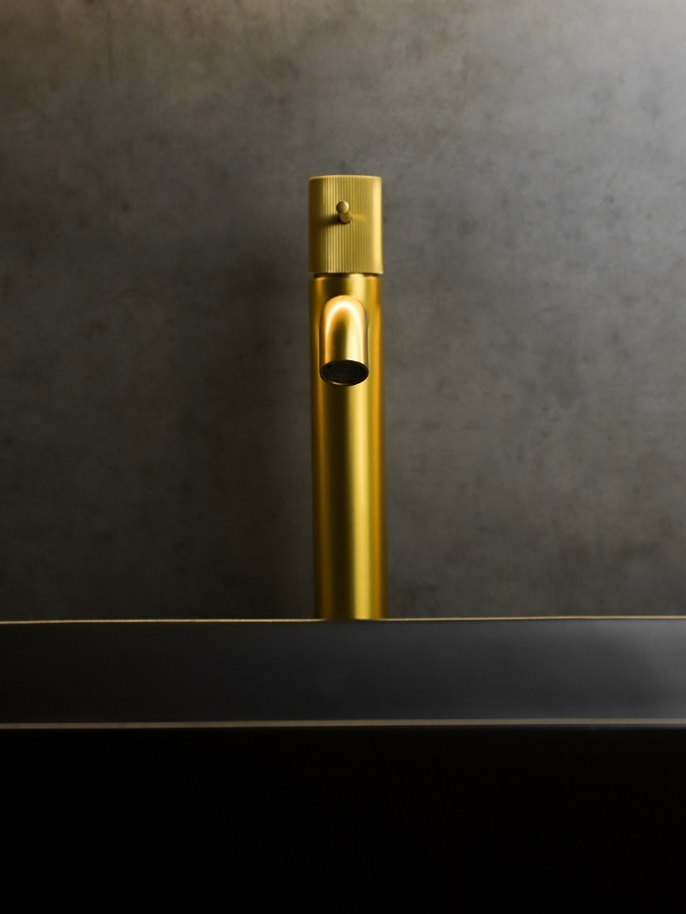 Смеситель для раковины AltroBagno Bilancia 010227 BG