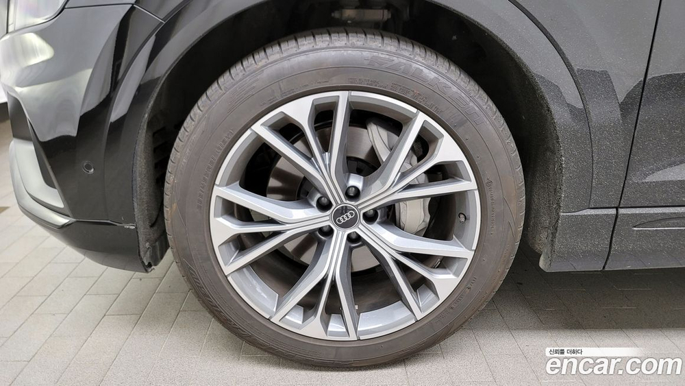 Audi Q8 (4M) 55 TFSI Quattro Premium (11.2022)
