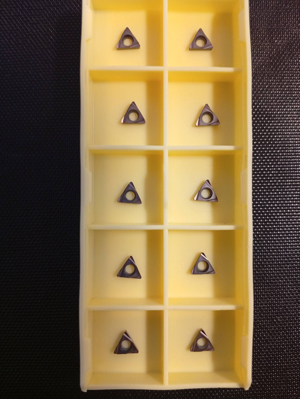 Пластина токарная TBGH060104 L-F