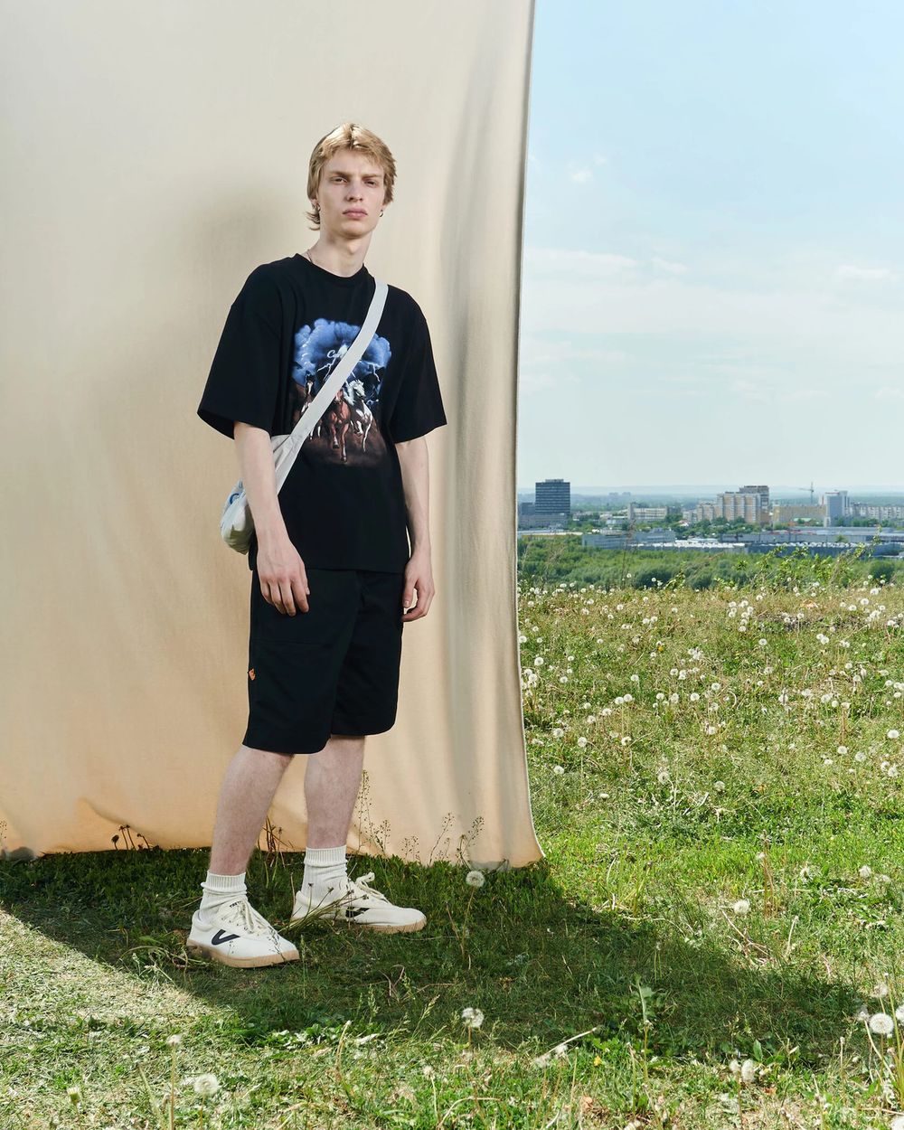 Купить Футболка Called a Garment Horses Peach effect черная Футболка Called a Garment Horses Peach effect черная