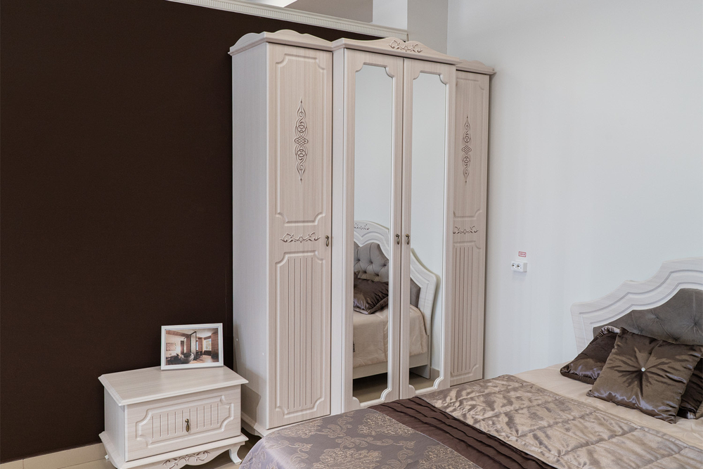 Шкаф для одежды Кантри 06.116, Вудлайн кремовый, Белый