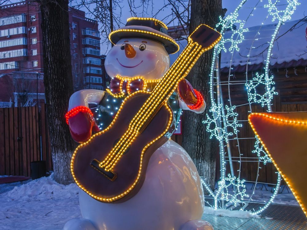 Уличные фигуры "Снеговики музыканты"