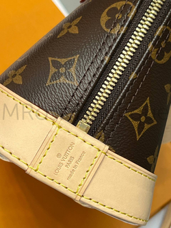 Сумка Alma BB Louis Vuitton из канвы Monogram