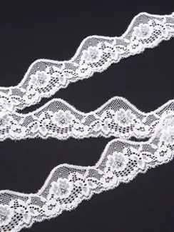 02-34 Кружево узкое эластичное 4 см, белый 001