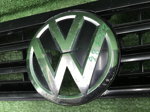 Решетка радиатора VW Passat B8 (2014-2020)