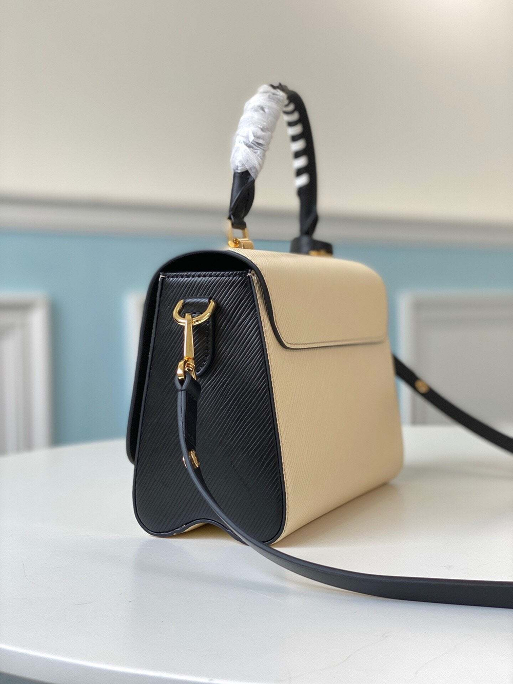 Louis Vuitton Twist MM