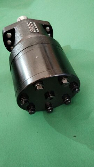 Гидромотор подмешивателя PM 750 (вал 35 мм)