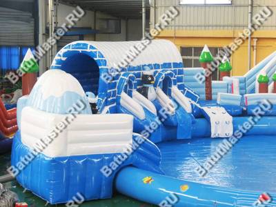 Надувной наземный аквапарк «Морское царство 3»  с фигурой пингвина, 16*16*6 м