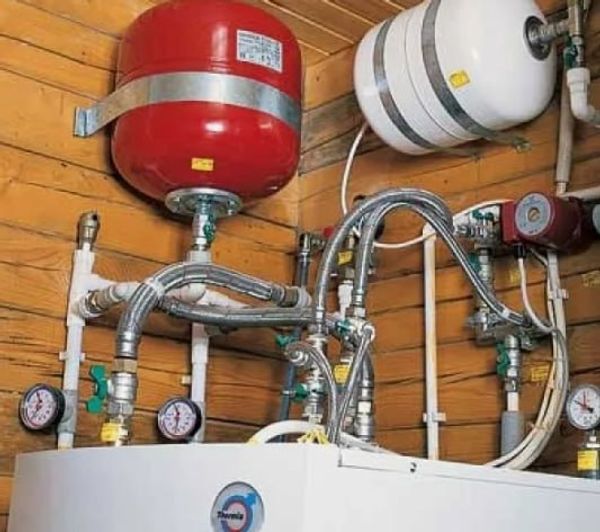 Расширительный бак: как не дать системе «взорваться»?
