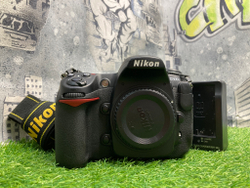 Nikon D300S 49.500 кадров
