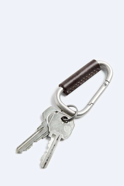 ZARA БРЕЛОК ДЛЯ КЛЮЧЕЙ С ЗАСТЕЖКОЙ-КАРАБИНОМ, КОРИЧНЕВЫЙ