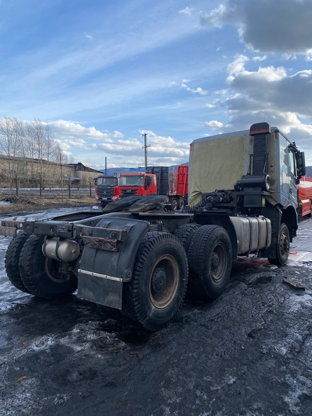 BEIBEN ND* 6x6 Седельный тягач ND4250FD5J7Z22 (Дизельный, 11,6 л, 423 л.с., МТ)