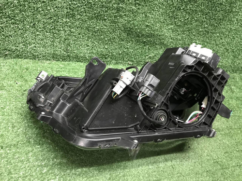 Фара правая Toyota RAV4 4 CA40 (2015-2019) LED