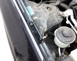 Упор (амортизатор) капота для Nissan Almera B10 (2006-2013) Autoinnovation.01-14