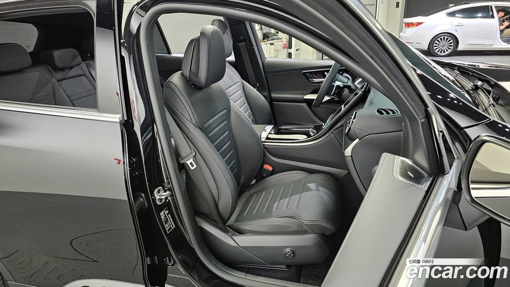 Mercedes-Benz GLC-Class X254 GLC300 4MATIC (04.2024)